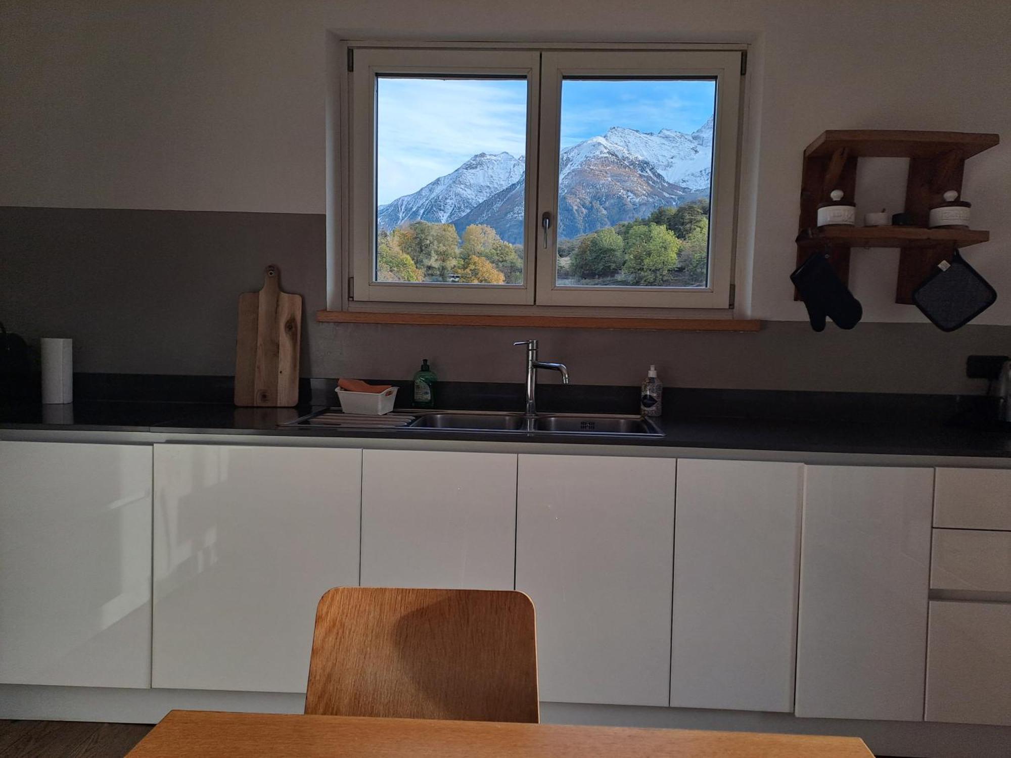 Aosta Stunning Panoramic Views From Modern Two Bedroom Apartment Экстерьер фото